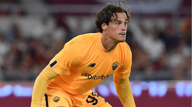 Mile Svilar Analisis Hasil Persahabatan Roma 1-1 Kosice